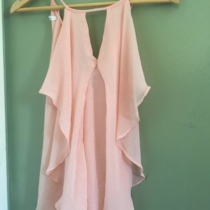 Flowy tank